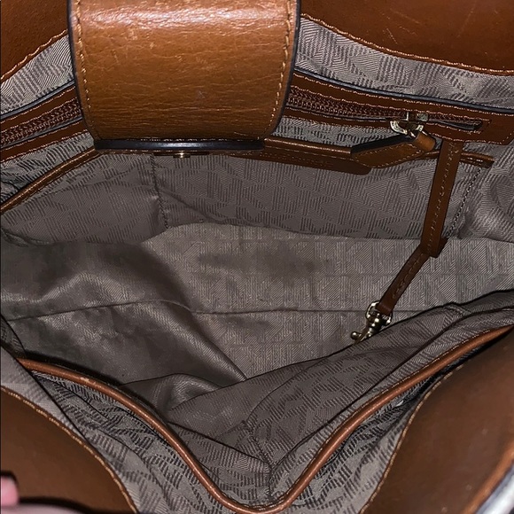 Got a new purse - Picture 2 of 7